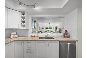 13604 VILLAGE DRIVE, TAMPA, FL 33618 Sold 09/20/24