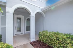 303 PARSONS WOODS DRIVE, SEFFNER, FL 33584 Sold 11/21/24