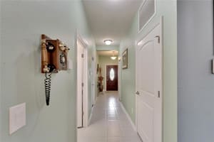 8134 BRICKLETON WOODS AVENUE, GIBSONTON, FL 33534 Sold 10/15/24
