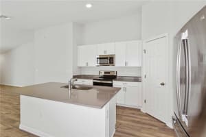 2064 MARIGOLD ALLEY, WINTER HAVEN, FL 33884 Sold 03/19/25