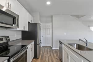 1536 HUMMINGBIRD ROAD, WINTER HAVEN, FL 33884 Sold 04/24/25