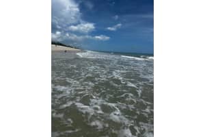 8825 98TH COURT, VERO BEACH, FL 32967 Sold 03/06/25