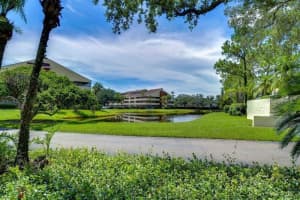 13608 VILLAGE DRIVE, TAMPA, FL 33618 Sold 10/14/24