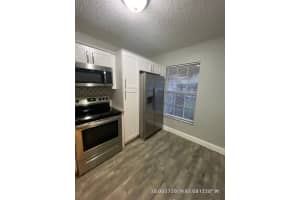 381 GLOUCESTER STREET, SAFETY HARBOR, FL 34695 Sold 05/05/25