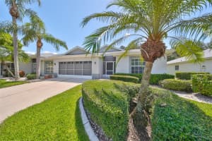 812 MCCALLISTER AVENUE, SUN CITY CENTER, FL 33573 - MLS#MFRT3543332
