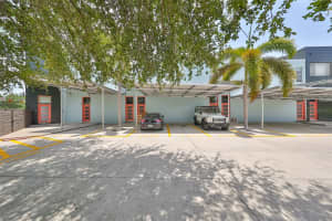 2513 AZEELE STREET, TAMPA, FL 33609 Sold 12/03/24