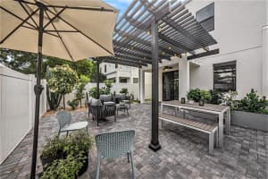 202 MANHATTAN AVENUE, TAMPA, FL 33609 Sold 09/17/24