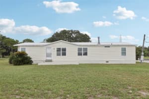 102 THORNHILL ESTATES DRIVE, WINTER HAVEN, FL 33880 Sold 11/01/24
