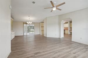 102 THORNHILL ESTATES DRIVE, WINTER HAVEN, FL 33880 Sold 11/01/24