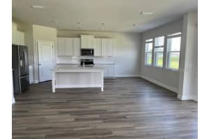 908 160TH LANE, BRADENTON, FL 34212 Sold 07/08/25