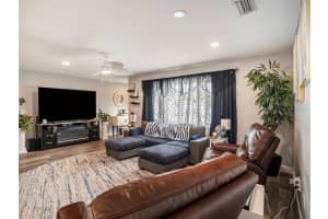3205 23RD AVENUE, BRADENTON, FL 34205 Sold 10/23/24