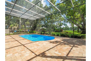 4405 CARROLLWOOD VILLAGE DRIVE, TAMPA, FL 33618 Sold 01/10/25
