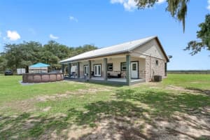 8602 STATE ROAD 674, WIMAUMA, FL 33598 - MLS#MFRT3544355