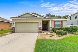 2810 HOLLY BLUFF COURT, PLANT CITY, FL 33566 Sold 01/21/25