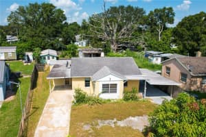 118 ORANGE AVENUE, WINTER HAVEN, FL 33880 Sold 05/30/25