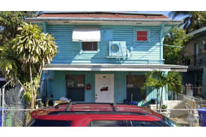 211 Sw 9th Ave, MIAMI