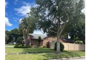 16601 ROUND OAK DRIVE, TAMPA, FL 33618 Sold 10/17/24