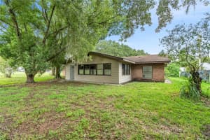 2704 CRYSTAL LAKE ACRES DRIVE, LAKELAND, FL 33801 Sold 12/02/24