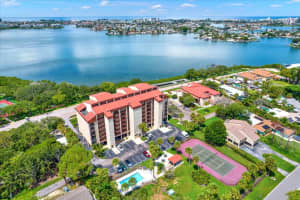 7037 SUNSET DRIVE, SOUTH PASADENA, FL 33707 Sold 11/26/24
