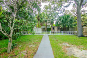 1331 FRIEND AVENUE, CLEARWATER, FL 33756 Sold 11/19/24