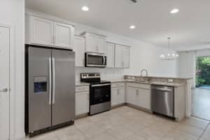 9155 HILLCROFT DRIVE, RIVERVIEW, FL 33578 Sold 09/30/24