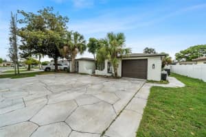 10211 REGENCY PARK BOULEVARD, PORT RICHEY, FL 34668 Sold 10/22/24