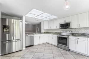 5118 PURITAN CIRCLE, TAMPA, FL 33617 Sold 03/07/25