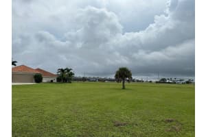 24472 MANIZALES COURT, PUNTA GORDA, FL 33955 - MLS#MFRT3545966