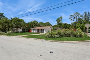 6798 7TH STREET, SAINT PETERSBURG, FL 33705 Sold 11/08/24