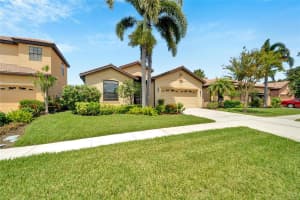 5804 HIDDEN FALLS LANE, APOLLO BEACH, FL 33572 Sold 10/31/24