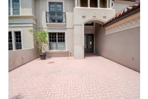 9827 SORBONNE LOOP, SEFFNER, FL 33584 Sold 10/07/24