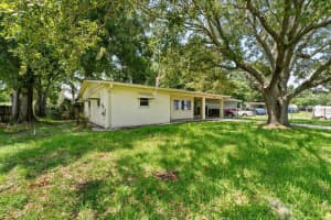 204 7TH AVENUE, RUSKIN, FL 33570 Sold 10/18/24