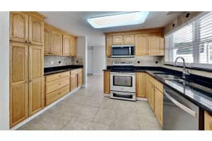 6820 FOUNTAIN AVENUE, TAMPA, FL 33634 Sold 10/28/24