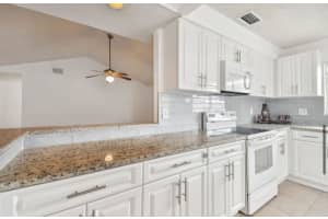 8712 SOMERSWORTH PLACE, TAMPA, FL 33634 Sold 12/02/24