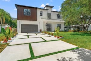 2912 ELLIS DRIVE, TAMPA, FL 33611 Sold 01/10/25