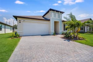 11631 74TH CIRCLE, PALMETTO, FL 34221 Sold 10/28/24