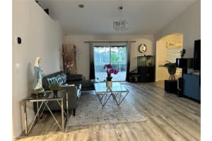 5822 28TH LANE, BRADENTON, FL 34203 Sold 11/08/24
