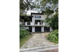 111 2ND AVENUE, LARGO, FL 33770 Sold 10/17/24