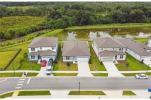 933 SILVERLAKE BOULEVARD, LAKE ALFRED, FL 33850 Sold 10/14/24