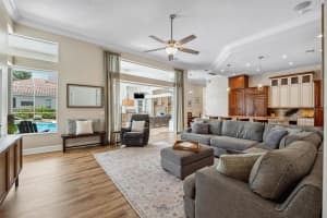 9146 HIGHLAND RIDGE WAY, TAMPA, FL 33647 Sold 11/01/24