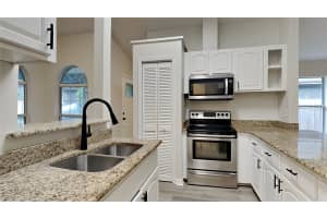 106 10TH AVENUE, OCOEE, FL 34761 Sold 09/13/24