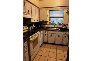 5915 YORKSHIRE ROAD, TAMPA, FL 33634 Sold 10/22/24