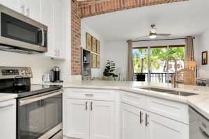 602 ARBOR LAKE LANE, TAMPA, FL 33602 Sold 10/04/24