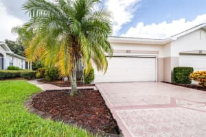 823 TREMONT GREENS LANE, SUN CITY CENTER, FL 33573 Sold 12/06/24