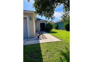 815 COLLEGE CHASE DRIVE, RUSKIN, FL 33570 Sold 11/04/24