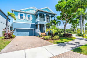 905 SEAGRAPE DRIVE, RUSKIN, FL 33570 Sold 05/20/25