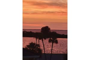 5000 CULBREATH KEY WAY, TAMPA, FL 33611 Sold 02/07/25