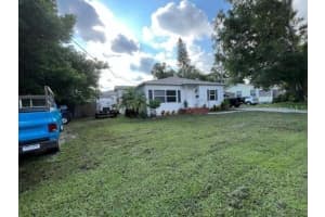 1813 22ND STREET, BRADENTON, FL 34205 Sold 02/27/25