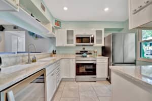 3001 58TH AVENUE, SAINT PETERSBURG, FL 33712 Sold 02/07/25