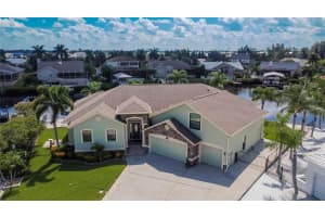 926 GOLF ISLAND DRIVE, APOLLO BEACH, FL 33572 Sold 01/27/25